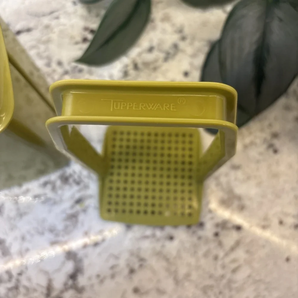 VTG Tupperware Olive Pickle Keeper Pick-a-Deli Avocado Green‎ 3 Piece USA 1330-6